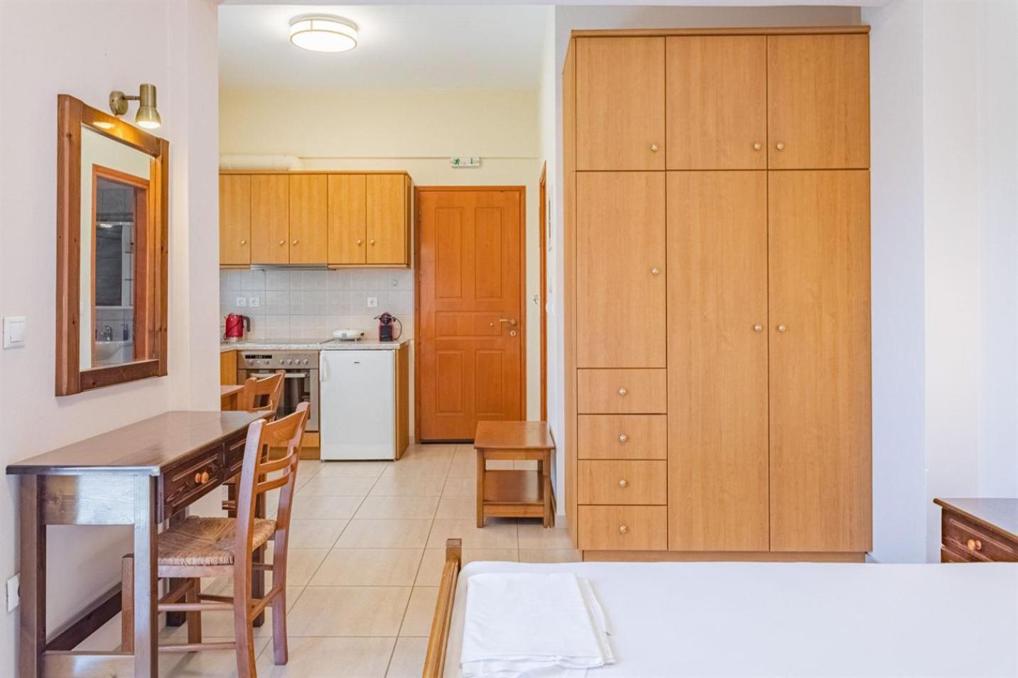 Vasiliki Apartments 스투파 외부 사진